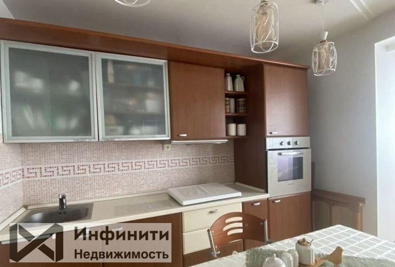 Продажа 2-комнатной квартиры 60 м², 2/5 этаж