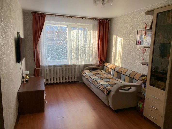 Продажа 2-комнатной квартиры 42 м², 1/5 этаж