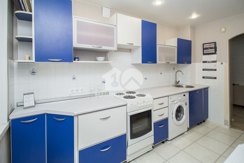 Продажа 2-комнатной квартиры 53 м², 1/4 этаж