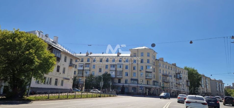 Продажа 2-комнатной квартиры 60 м², 4/5 этаж