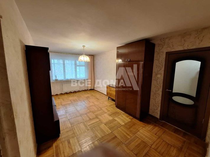 Продажа 3-комнатной квартиры 63 м², 1/5 этаж