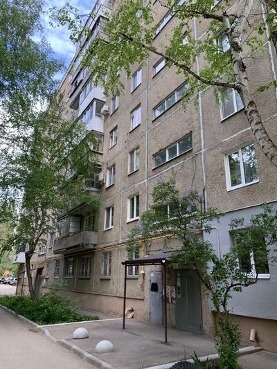 Продажа 3-комнатной квартиры 60 м², 8/9 этаж