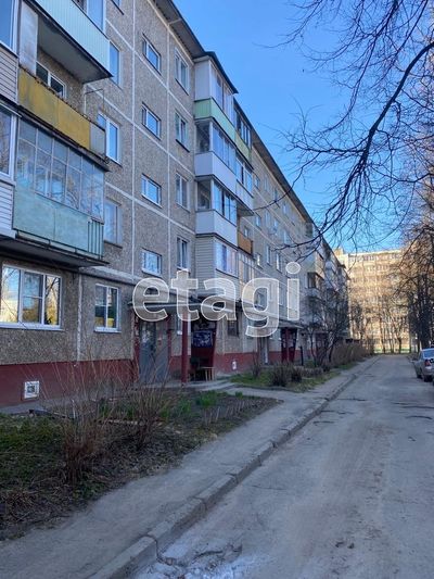 Продажа 2-комнатной квартиры 45 м², 3/5 этаж