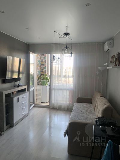 Продажа 2-комнатной квартиры 58 м², 14/17 этаж