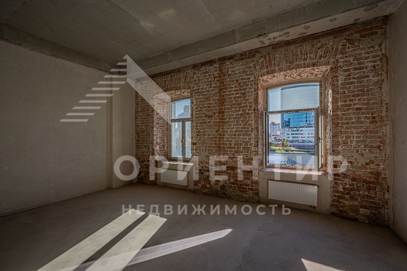 Продажа 4-комнатной квартиры 208,1 м², 4/7 этаж