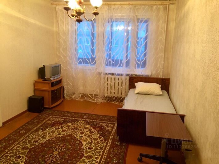 Продажа 3-комнатной квартиры 50 м², 4/5 этаж