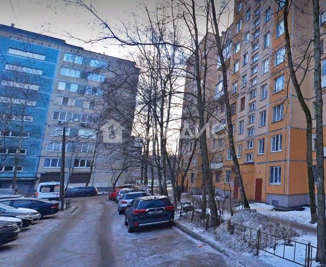 Продажа 2-комнатной квартиры 52,6 м², 9/9 этаж