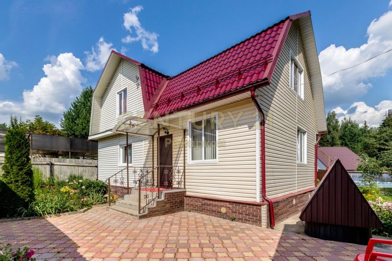 Продажа дома, 111,5 м², с участком 6 соток