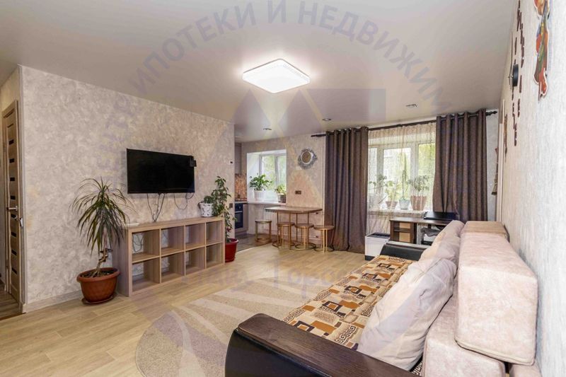 Продажа 3-комнатной квартиры 56 м², 2/5 этаж