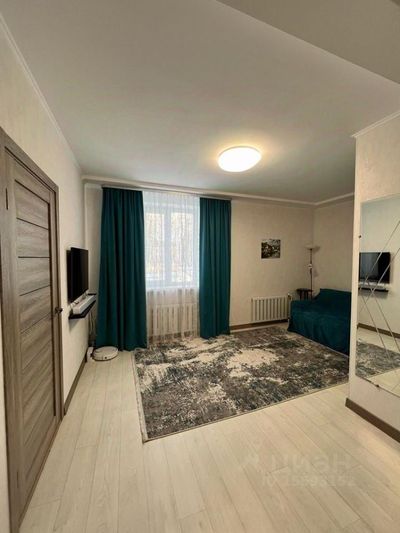 Продажа 2-комнатной квартиры 60 м², 2/3 этаж