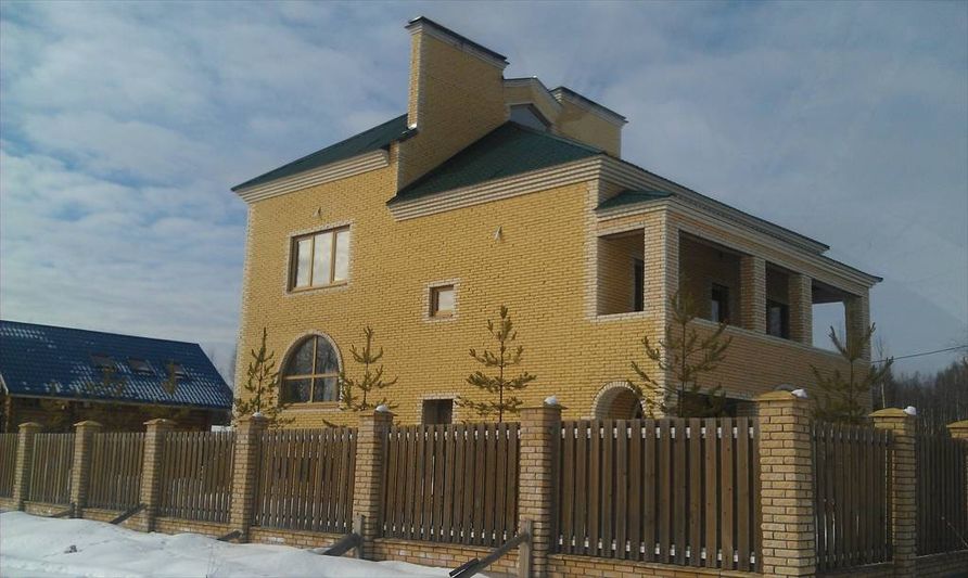 Продажа дома, 391,1 м², с участком 10 соток