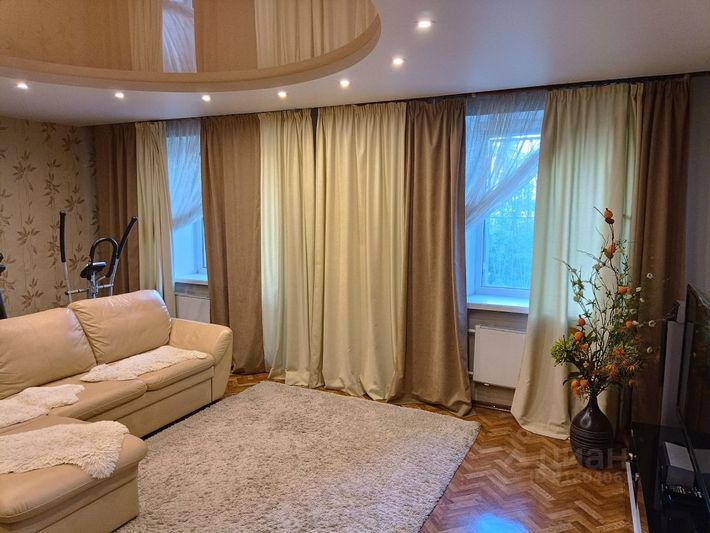 Продажа 4-комнатной квартиры 120 м², 2/11 этаж