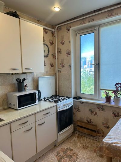 Продажа 3-комнатной квартиры 56 м², 9/9 этаж