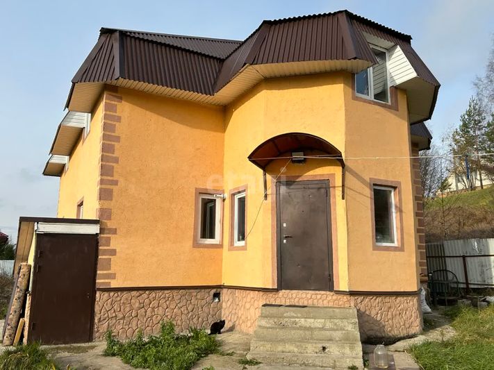 Продажа дома, 175 м², с участком 15 соток