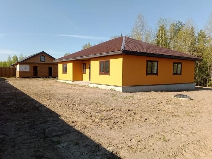 Продажа дома, 180 м², с участком 20 соток