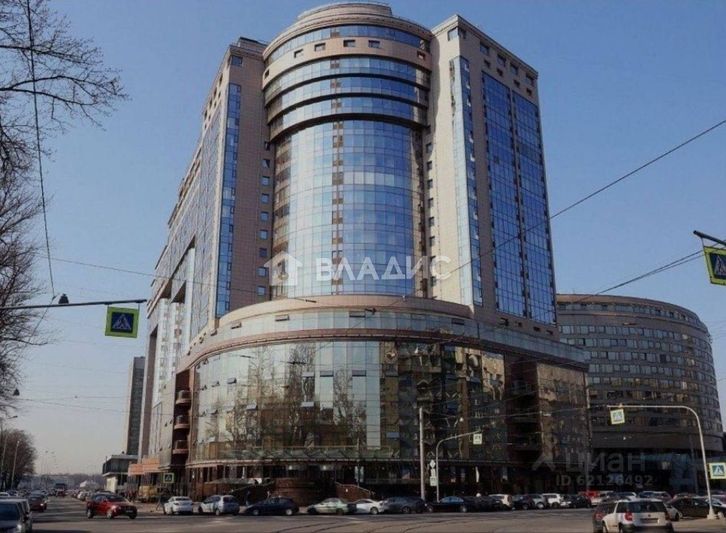 Продажа 2-комнатной квартиры 105 м², 3/23 этаж