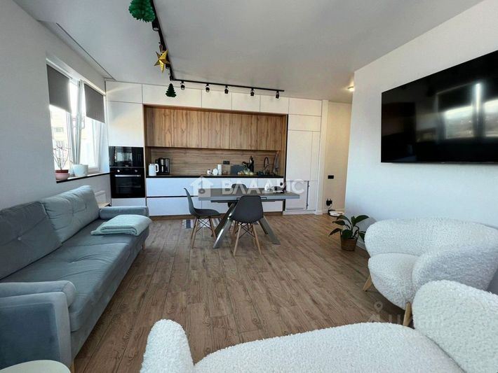 Продажа 4-комнатной квартиры 70 м², 10/23 этаж