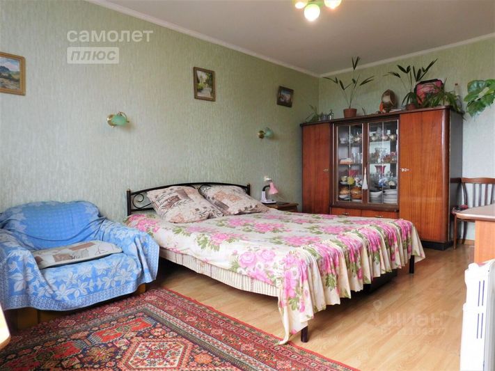 Продажа 3-комнатной квартиры 117 м², 1/2 этаж