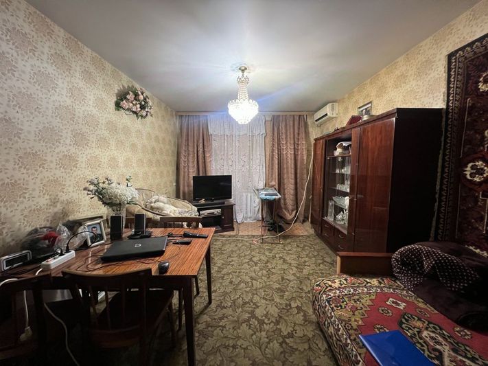 Продажа 2-комнатной квартиры 52 м², 1/9 этаж