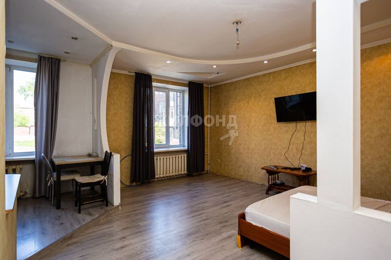 Продажа 3-комнатной квартиры 77 м², 1/5 этаж