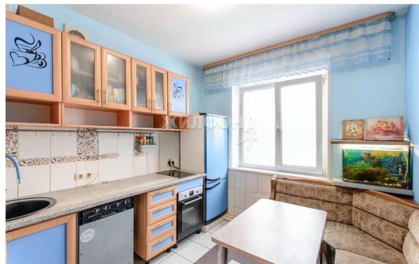 Продажа 4-комнатной квартиры 70 м², 9/9 этаж