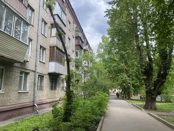 Продажа 2-комнатной квартиры 42 м², 4/5 этаж