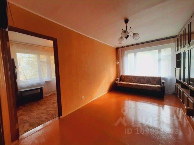 Продажа 2-комнатной квартиры 42 м², 3/5 этаж