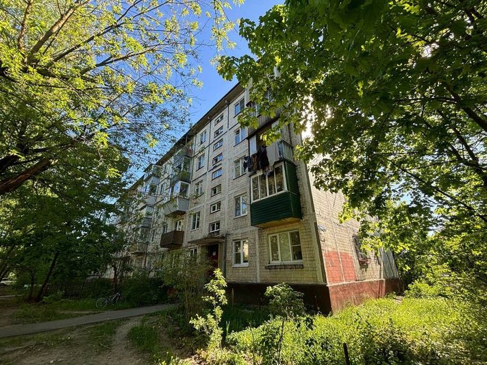 Продажа 2-комнатной квартиры 42,9 м², 2/5 этаж