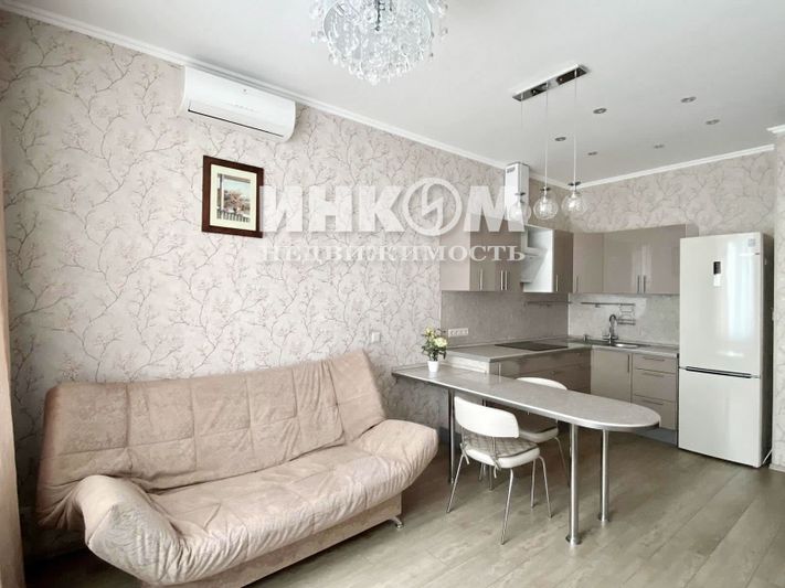 Аренда 2-комнатной квартиры 50 м², 12/22 этаж