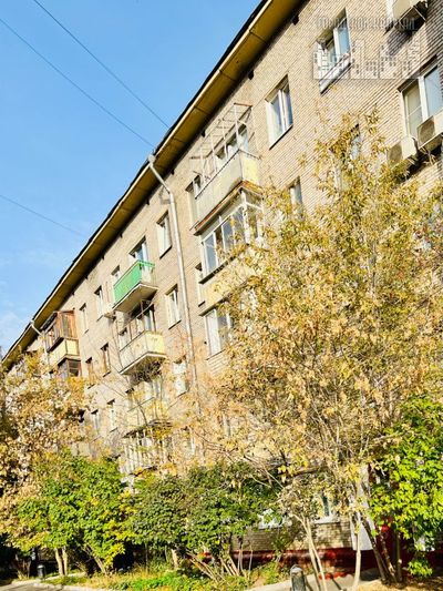 Продажа 3-комнатной квартиры 57 м², 5/5 этаж