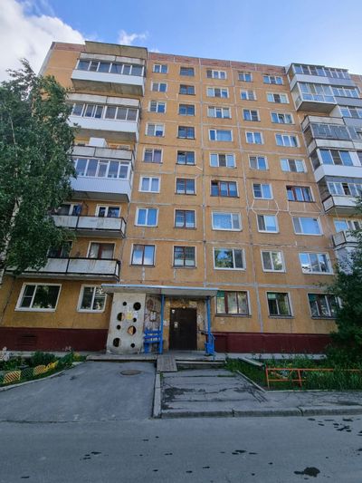 Продажа 2-комнатной квартиры 42 м², 4/9 этаж