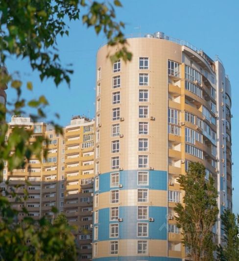 Продажа 3-комнатной квартиры 100 м², 11/23 этаж