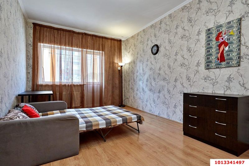 Продажа 1-комнатной квартиры 45 м², 1/4 этаж