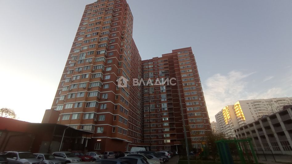 Продажа 2-комнатной квартиры 63,3 м², 20/20 этаж