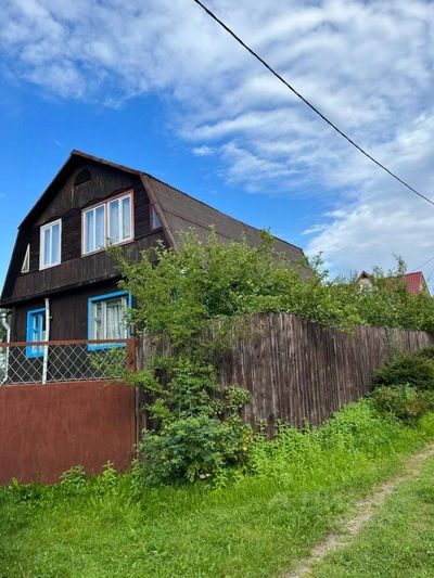 Продажа дома, 140 м², с участком 6 соток