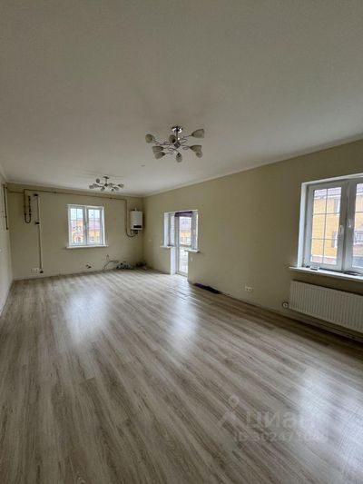 Продажа дома, 207 м², с участком 3,2 сотки