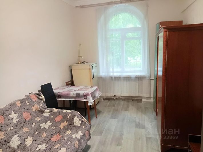 Аренда 1 комнаты, 15 м², 1/5 этаж