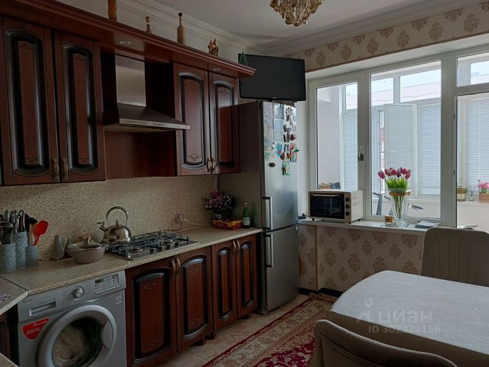 Продажа 2-комнатной квартиры 70 м², 8/10 этаж