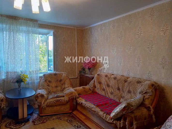 Продажа 3-комнатной квартиры 64 м², 1/9 этаж