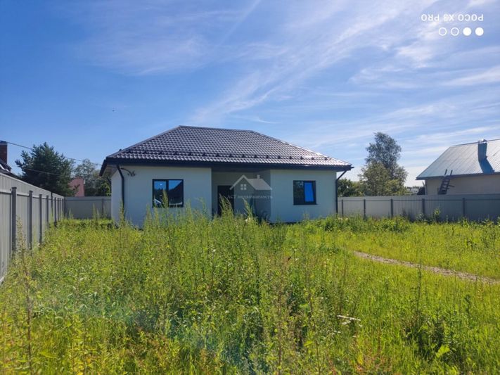 Продажа дома, 90 м², с участком 6 соток