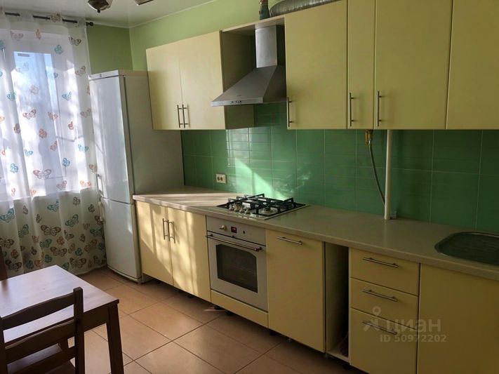 Продажа 2-комнатной квартиры 72 м², 2/10 этаж