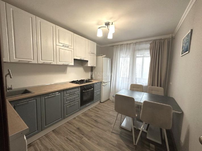 Продажа 3-комнатной квартиры 68 м², 8/12 этаж