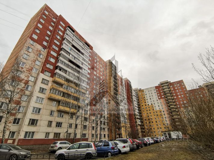 Продажа 1-комнатной квартиры 40 м², 1/16 этаж