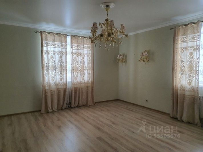 Продажа дома, 180 м², с участком 12 соток