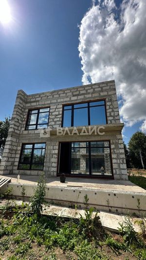 Продажа дома, 252 м², с участком 7 соток