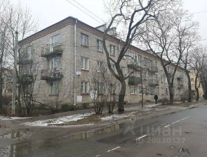 Продажа 2-комнатной квартиры 43 м², 1/3 этаж