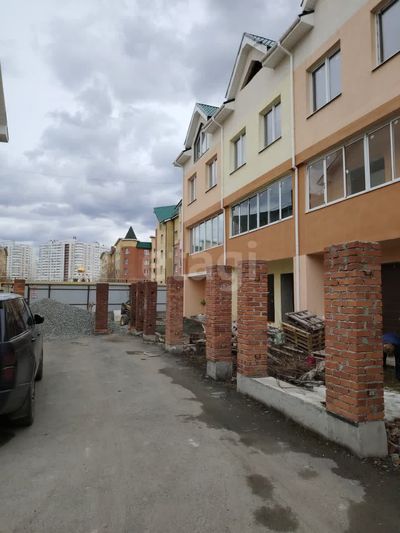 Продажа дома, 180 м², с участком 51 сотка