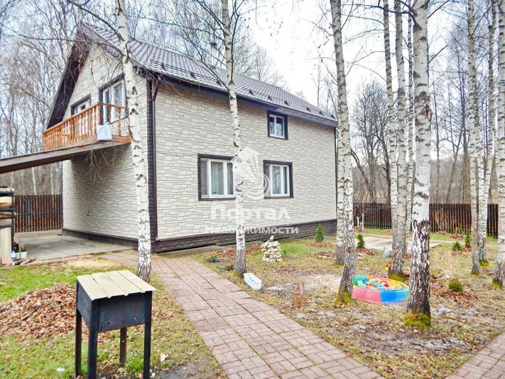 Продажа дома, 165 м², с участком 6 соток