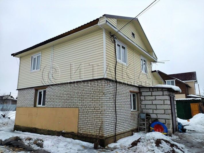 Продажа дома, 102 м², с участком 8,2 сотки