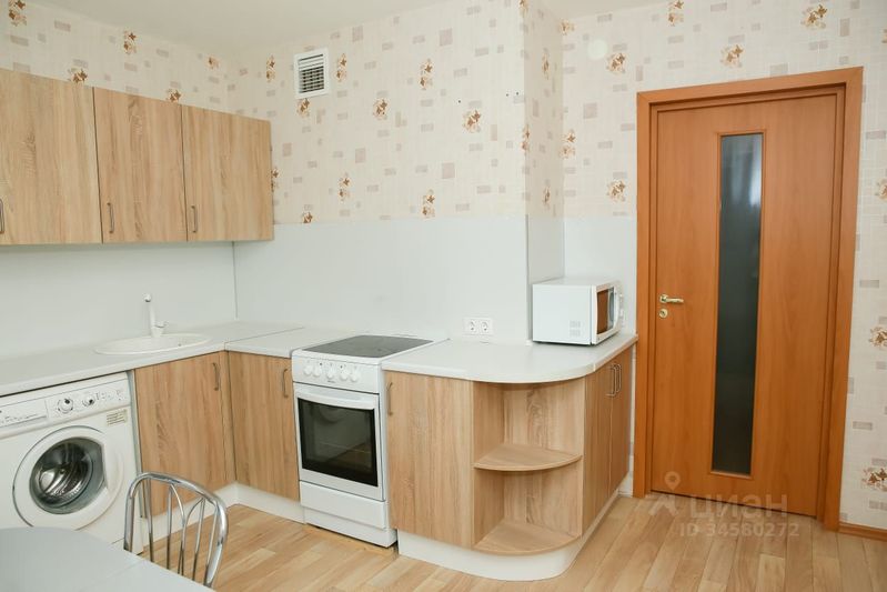 Аренда 3-комнатной квартиры 80 м², 4/19 этаж